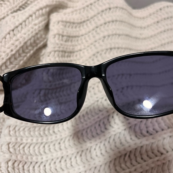 Chanel vintage 02461 CC Logo Sunglasses - Picture 4 of 16